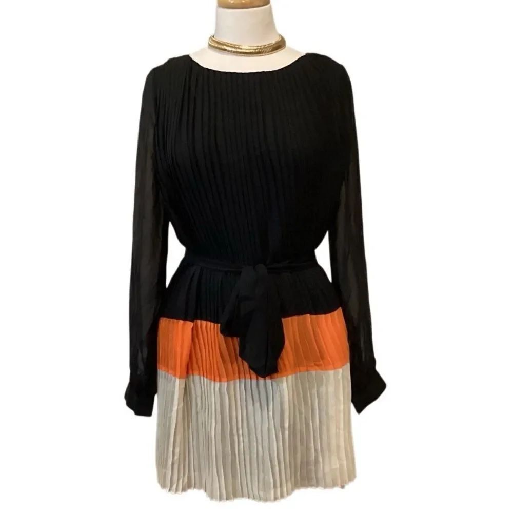Romeo & Juliet Couture Colorblock Pleated Dress size small